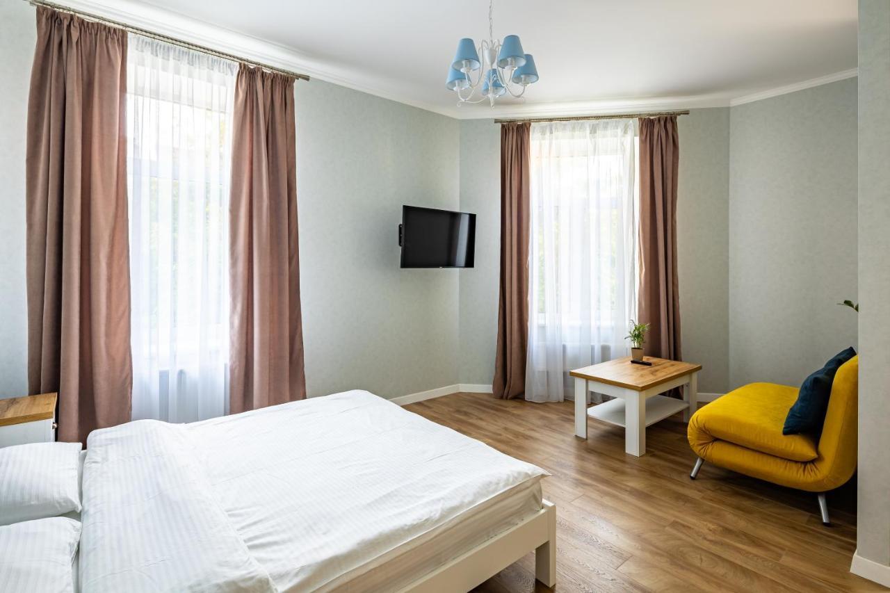 Leontovycha Apartment Лвив Екстериор снимка